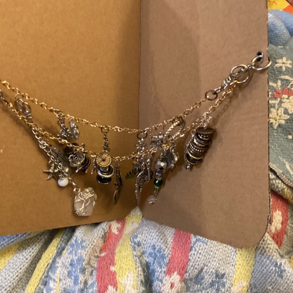 Charm & chain journal closure - Picture 5 of 6